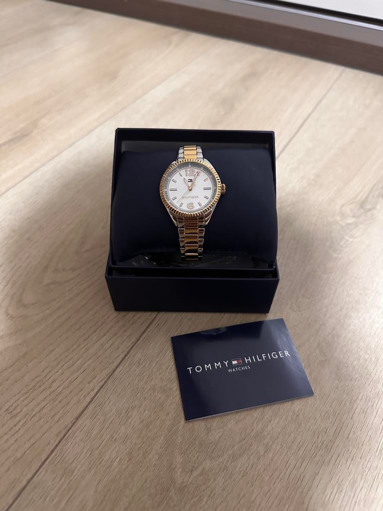 Tomy Hilfiger Horloge Dames, Ophalen, Zo goed als nieuw, Polshorloge