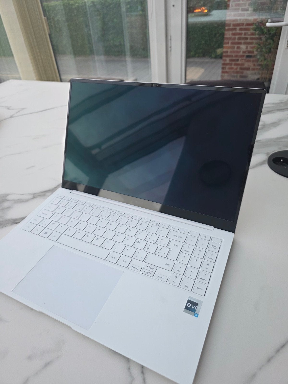 galaxy book 2 pro 15.6"AMOLED, Informatique & Logiciels, Enlèvement, Azerty, 16 GB