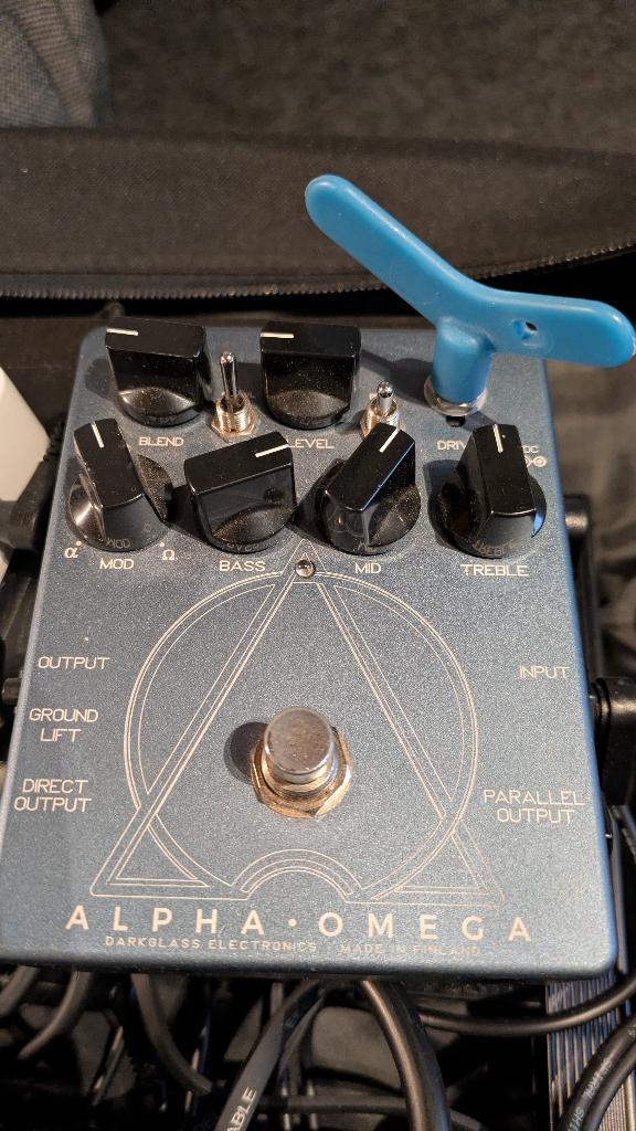 Darkglass Alpha·Omega distortion, Muziek en Instrumenten, Effecten, Ophalen of Verzenden, Zo goed als nieuw, Distortion, Overdrive of Fuzz