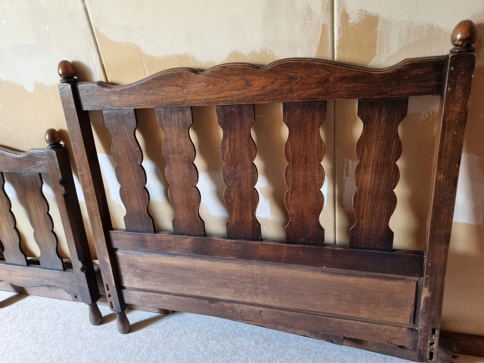 Antiek 1-persoons bed, Huis en Inrichting, Ophalen, Gebruikt, Eenpersoons, Bruin