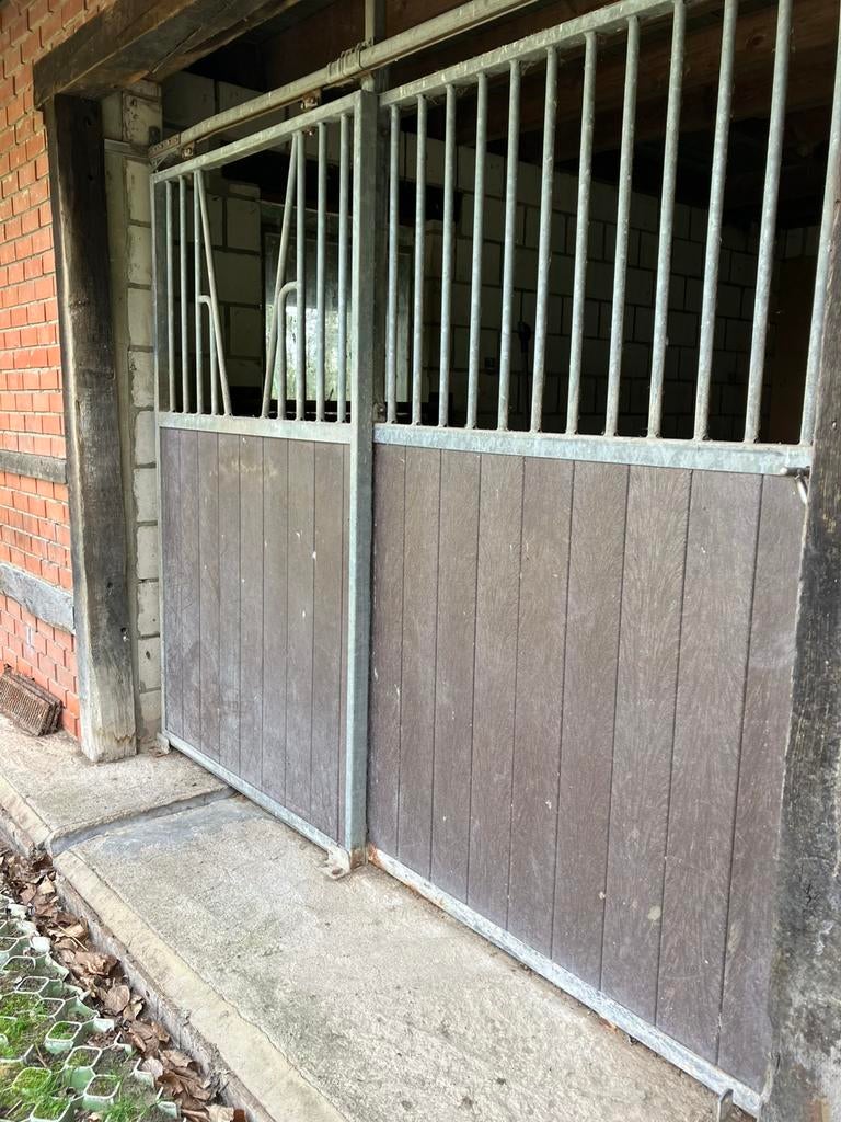 Voorwand + staldeur/schuifdeur., Dieren en Toebehoren