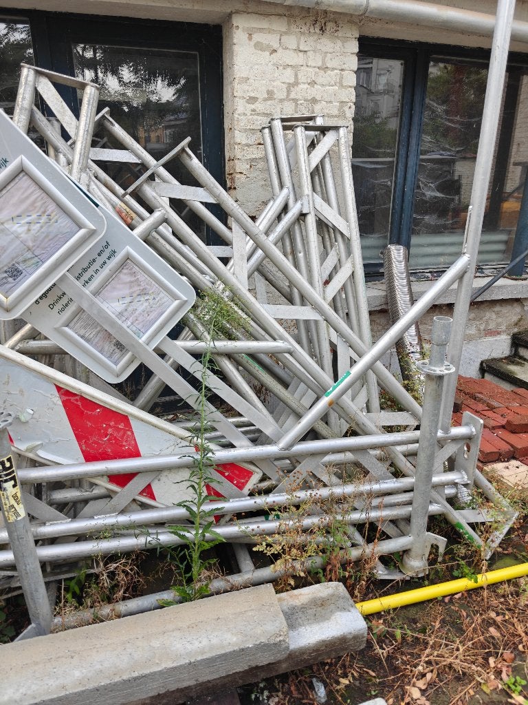 Échafaudage suspendu pour toiture / façade, Doe-het-zelf en Bouw, Ladders en Trappen, Ophalen, Gebruikt