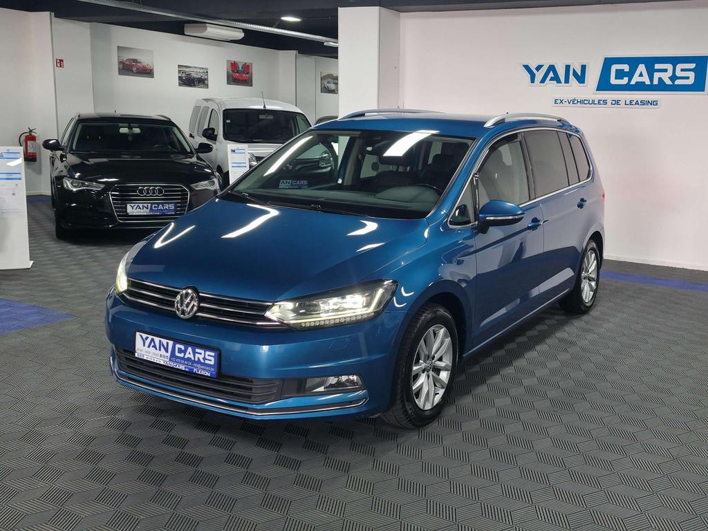 Volkswagen Touran Highline * Automatique * Full Options * GA, Auto's, Gebruikt, Euro 6, 4 cilinders, Bedrijf