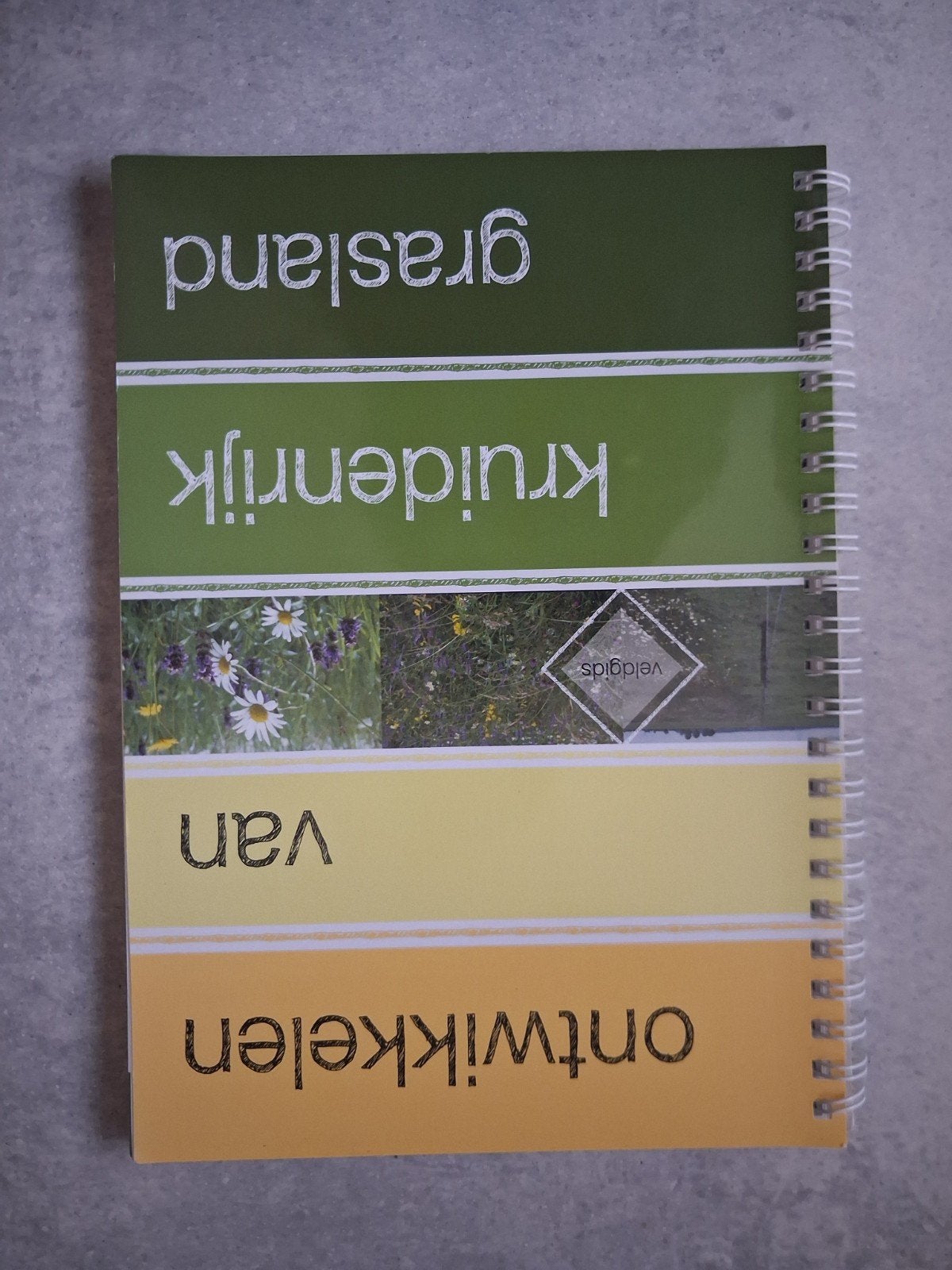 boek: ontwikkelen van veldgids kruidenrijk grasland, Livres, Informatique & Ordinateur, Enlèvement