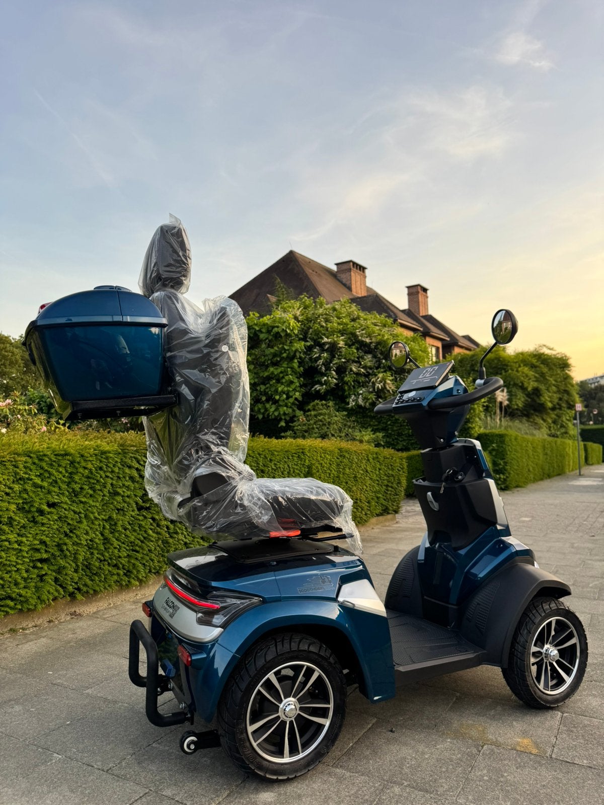 Nieuw Scootmobiel Falcon 20km/u met uitneembare lithium accu, Diversen, Ophalen of Verzenden, Zo goed als nieuw