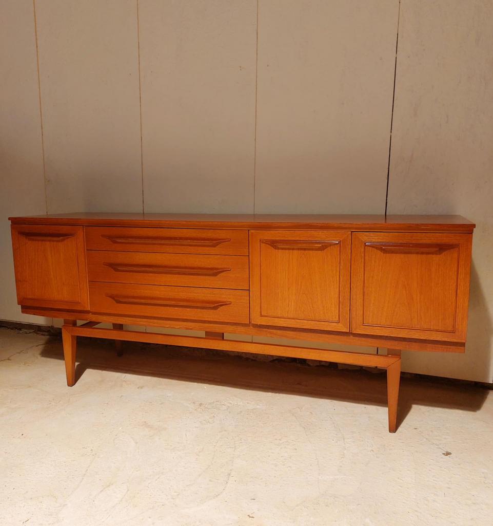 Vintage Britse sideboard, Enlèvement