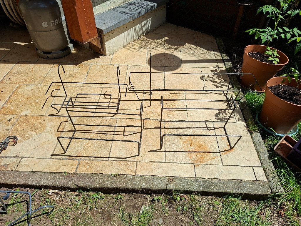 4 grijze ijzeren plantenbaksteunen, Ophalen, Gebruikt, Minder dan 30 cm, Minder dan 60 cm