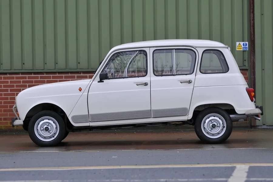 Gezocht : onderdelen Renault 4  R4, Autos : Pièces & Accessoires, Renault, Enlèvement, Utilisé, Porte