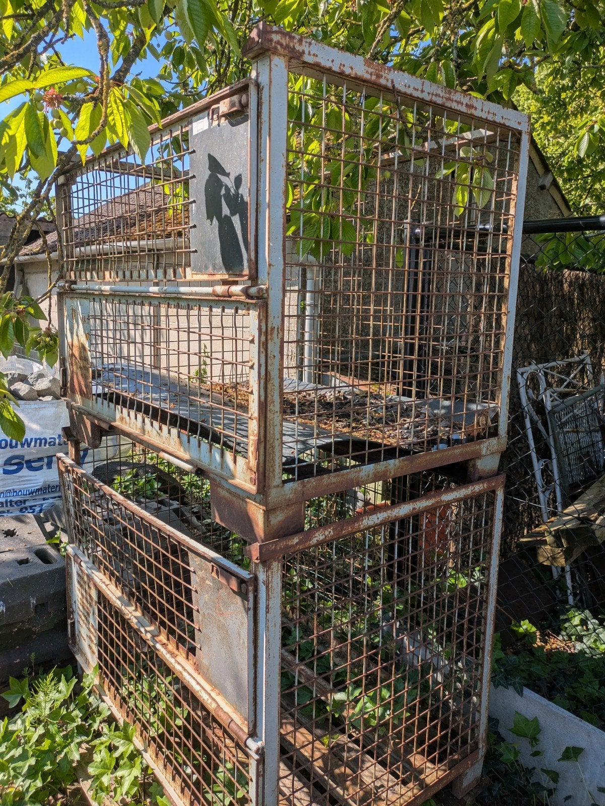 2 metalen kooien, Ophalen, Gebruikt, Metaal