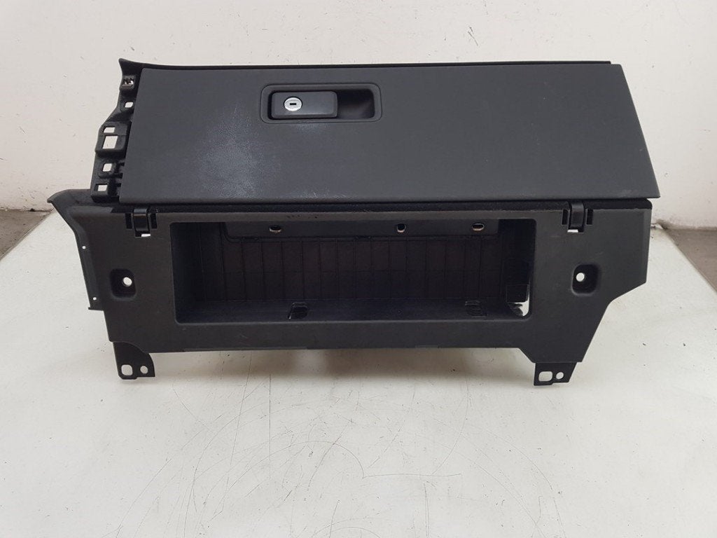 COMPARTIMENT A GANTS Porsche Taycan (Y1A) (01-2019/12-2023), Utilisé, Porsche