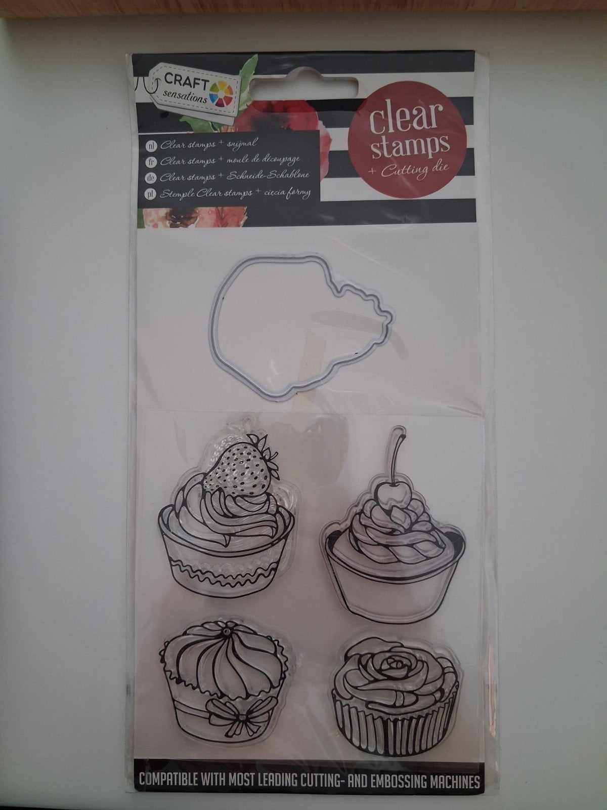 Stempelset en snijmal - Cupcakes, Hobby en Vrije tijd, Ophalen