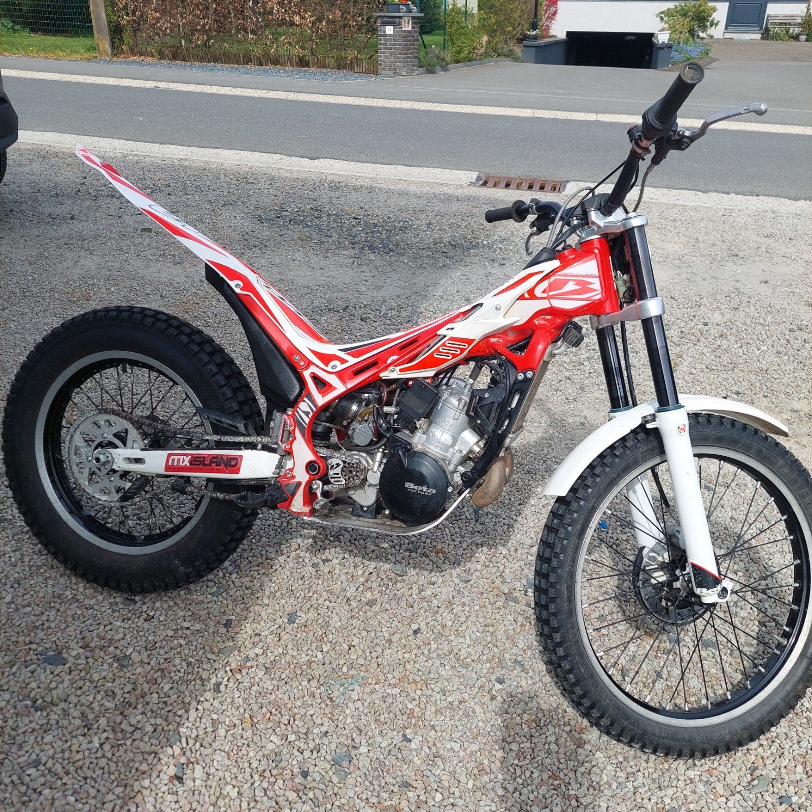 Beta evo trial, Motoren