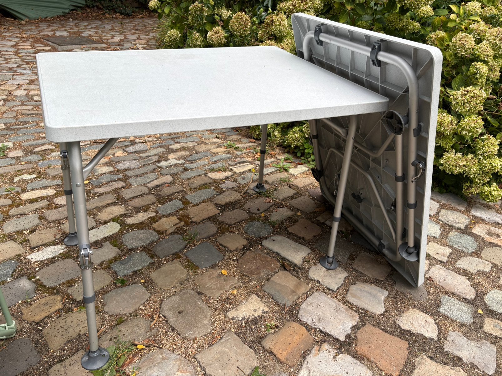 Westfield tafels 2 stuks, Caravans en Kamperen, Ophalen, Zo goed als nieuw