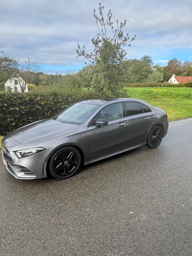 Mercedes a180 d AMG line, Auto's, Mercedes-Benz, 4 deurs, Particulier, Zilver of Grijs, Te koop