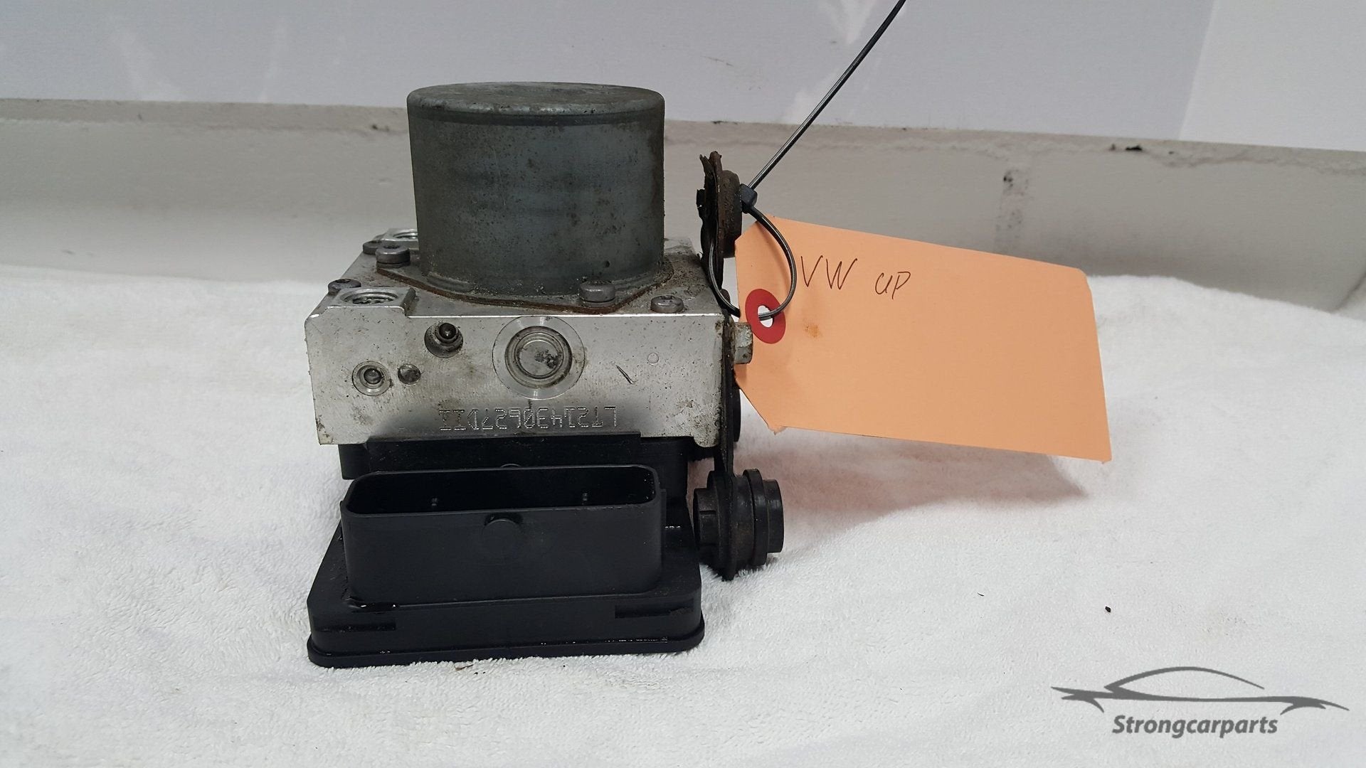 ABS Pomp VW UP Onderdeelnummer 1S0614517L, Volkswagen, -, Utilisé, -