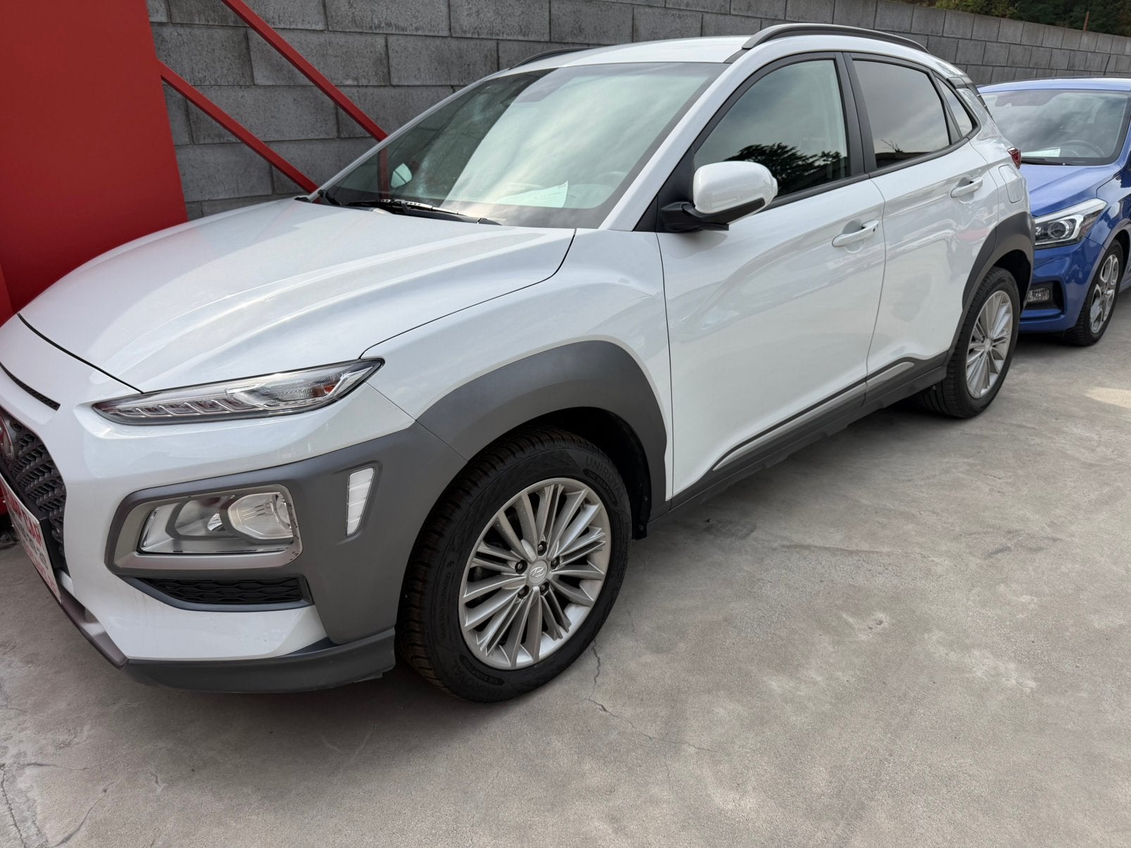 Hyundai kona essence clim gps carplay camera, Auto's, Hyundai, Euro 6, Handgeschakeld, 5 deurs, Particulier