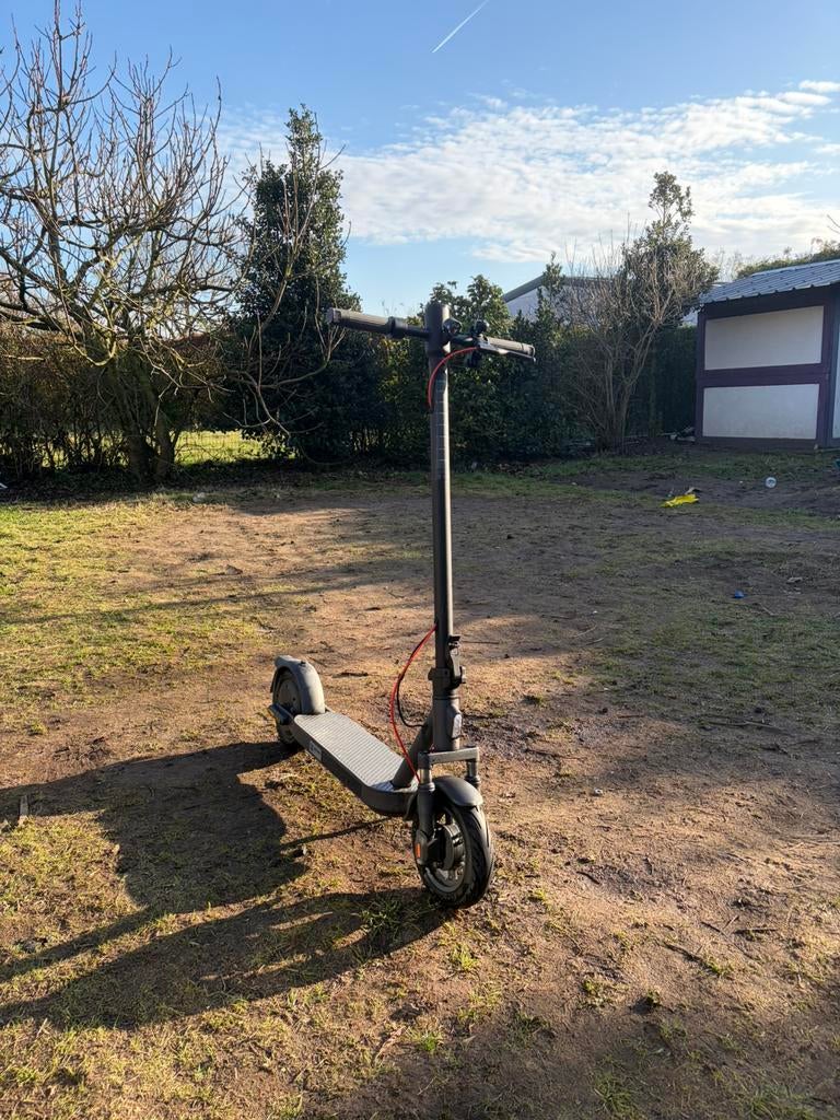 Step te koop met doos en gartie xaiomie elite 5, Fietsen en Brommers, Steps, Ophalen, Zo goed als nieuw