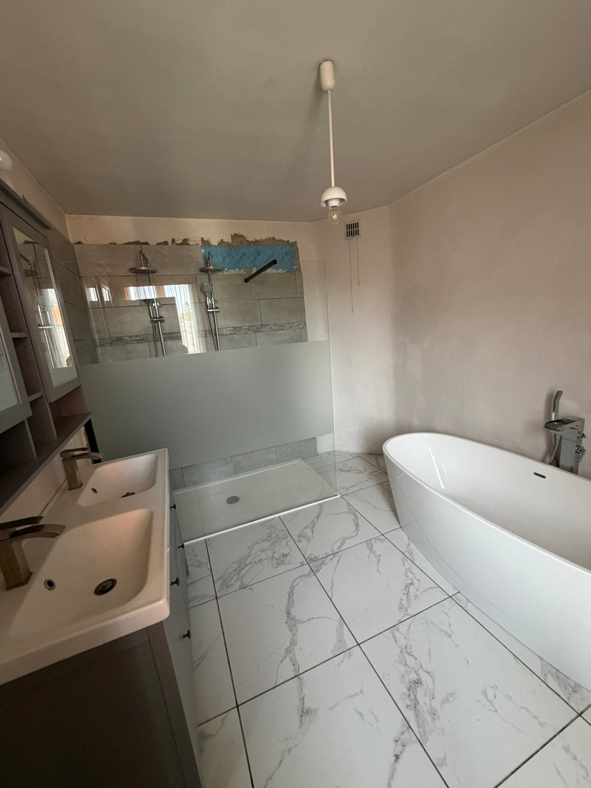 Badkamer – vrijstaand bad, dubbele douche & badkamermeubel, Enlèvement, Comme neuf, Avec baignoire