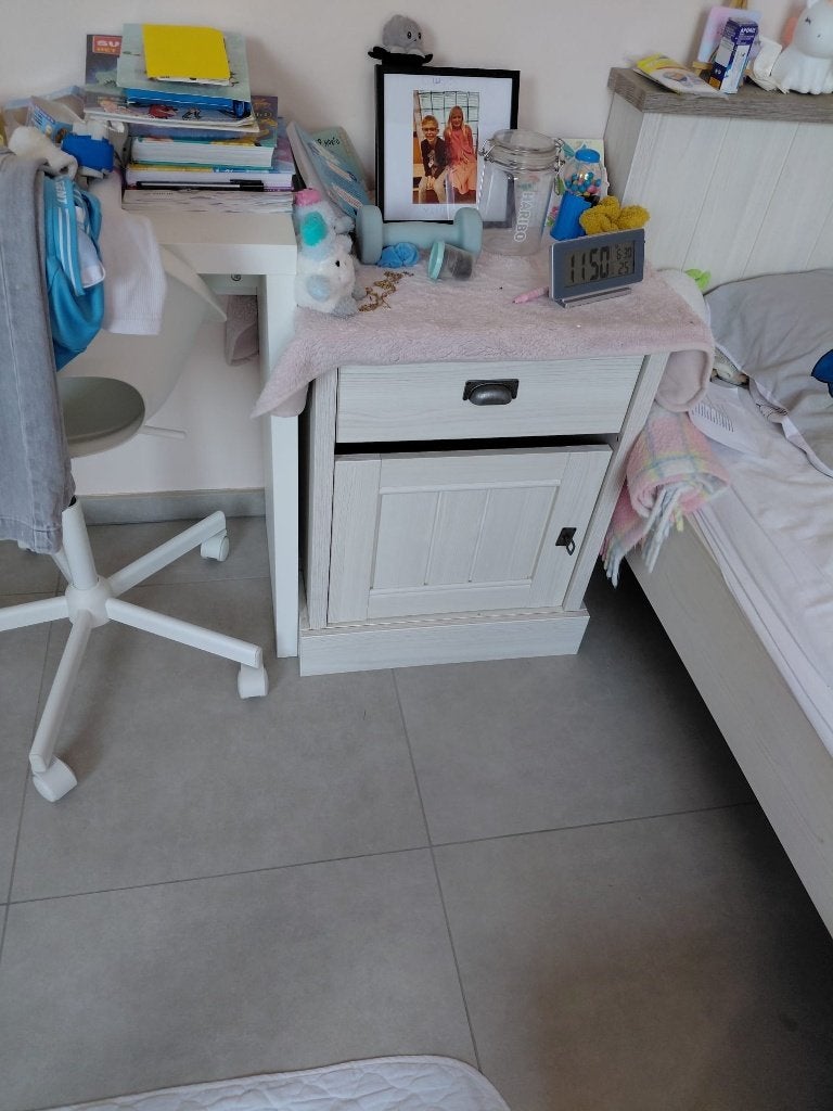 kinderkamer bed en nachtkastje, Ophalen, 85 tot 100 cm, Gebruikt, Lattenbodem