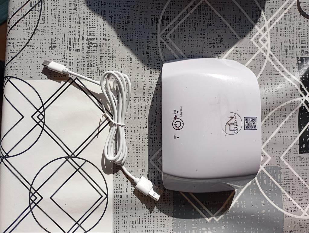 Four pour ongles en gel, Bijoux, Sacs & Beauté, Envoi, Accessoires