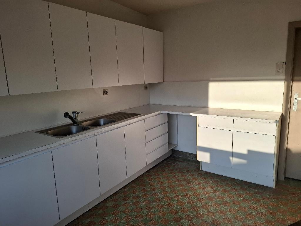 volledige keuken met fornuis koelkast en spoelbak, Ophalen, Wit, Zo goed als nieuw, 150 tot 200 cm