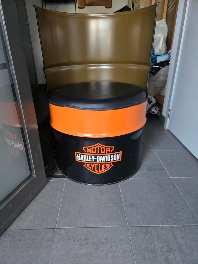 Olievat harley davidson, Ophalen, Zo goed als nieuw