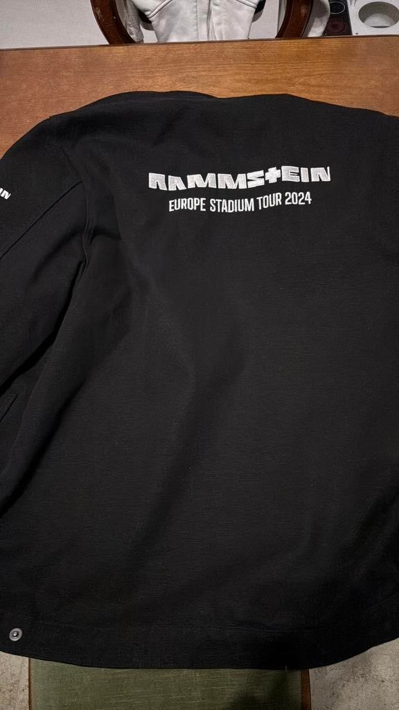 Rammstein European Tour 2024 Crew Jacket XL te koop, Kleding | Heren, Ophalen, Nieuw, Maat 56/58 (XL), Zwart