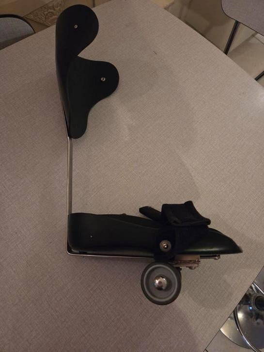 Support avec roulettes., Enlèvement ou Envoi, Comme neuf