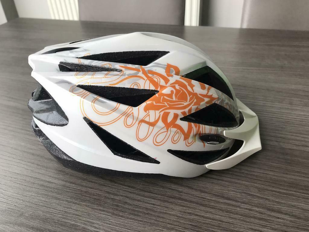 MTB helm voor kinderen. Bijna niet gebruikt., Fietsen en Brommers, Fietsaccessoires | Fietshelmen, Jongen of Meisje, Overige maten