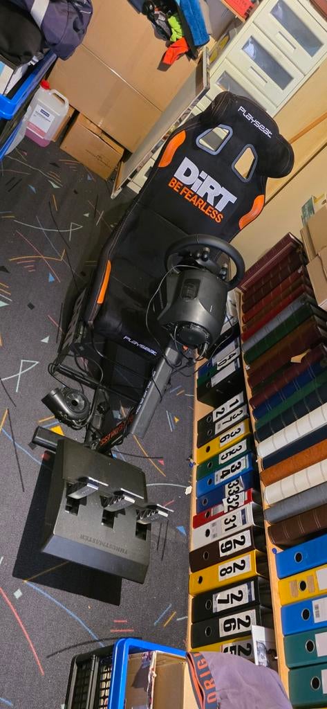 Thrustmaster gt2 stuur en padelen + playseat van dirt, Games en Spelcomputers, Ophalen, Zo goed als nieuw, Stuur of Pedalen, PlayStation 4