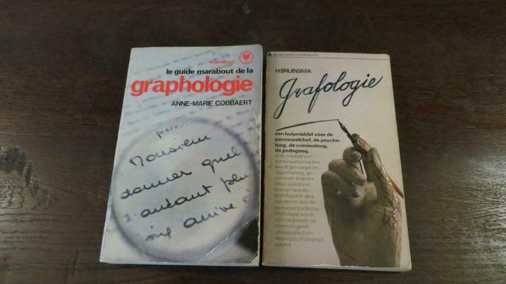 GRAFOLOGIE  en GRAPHOLOGIE  Twee boeken voor 1 prijs, Boeken, Ophalen of Verzenden, Gelezen, Overige niveaus, BRUINSMA en Anne - Marie COBBAERT