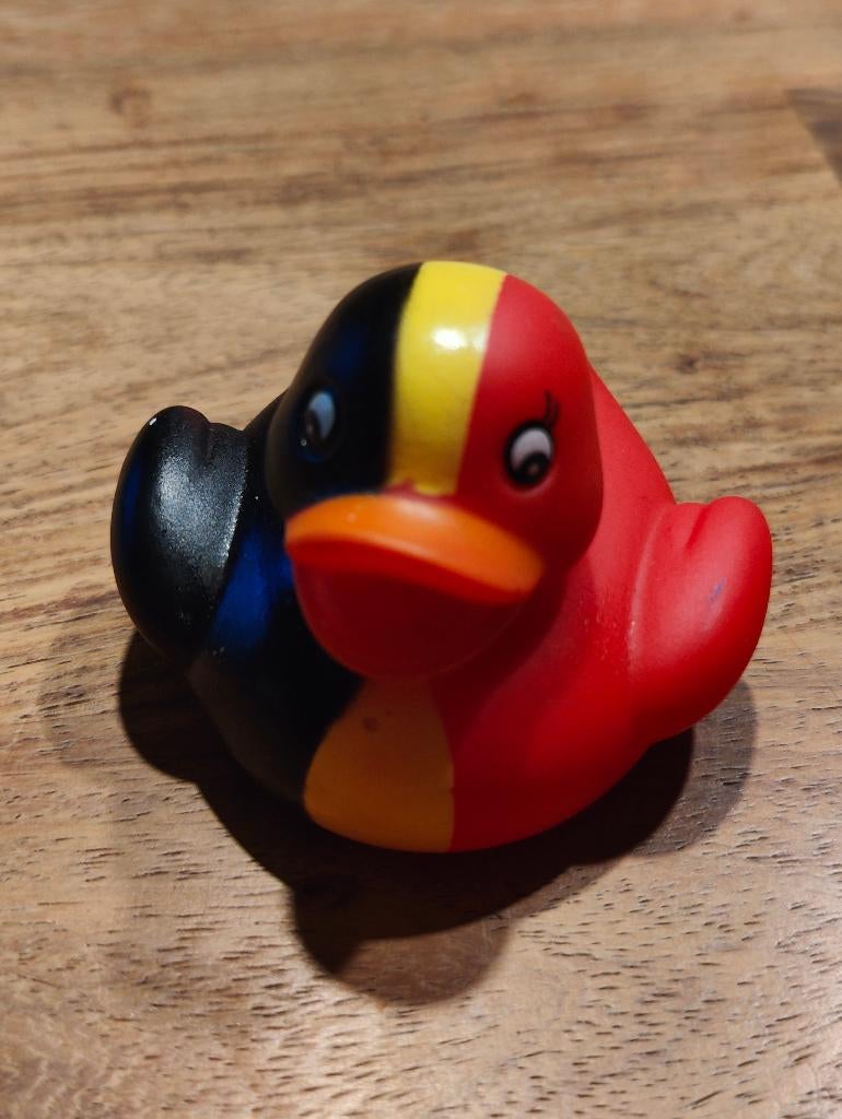 Badeendje in de kleuren van de Belgische vlag, Verzamelen, Ophalen of Verzenden, Zo goed als nieuw