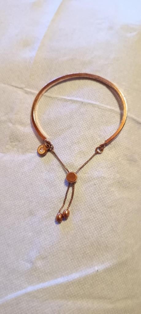 Bracelet jonc métallisé. 🙋‍♀️, Enlèvement ou Envoi, Avec bracelets à breloques ou perles, Or, Utilisé