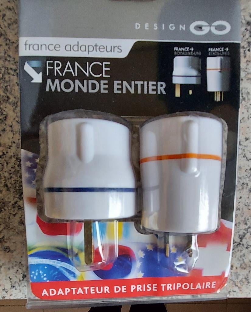 Adaptateur de prise tripolaire, Enlèvement ou Envoi, Comme neuf