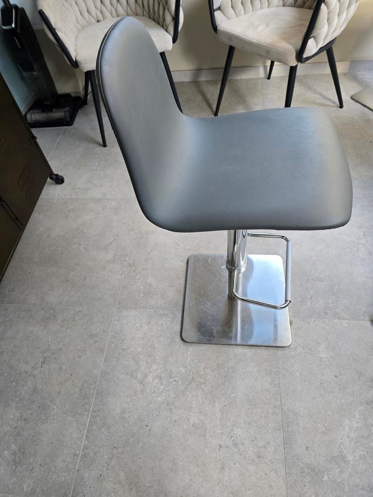 Tabourets réglable, Comme neuf, Cuir, 60 à 90 cm, 5 tabourets ou plus