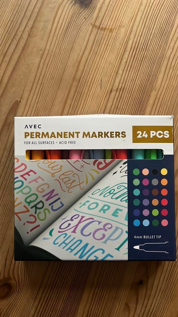 Boîte de marqueurs de couleurs, Enlèvement, Comme neuf