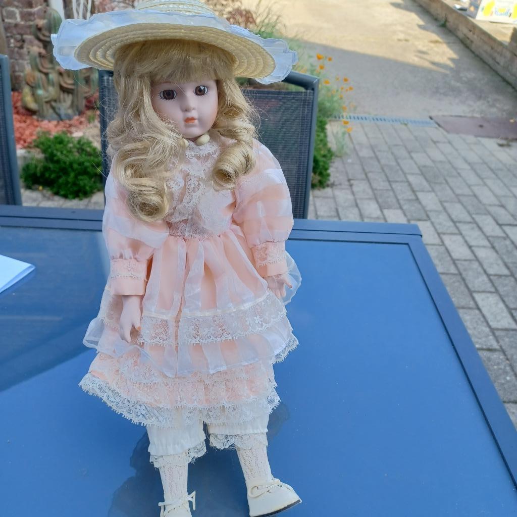 Poupée porcelaine, Collections, Poupées, Enlèvement ou Envoi, Comme neuf, Poupée