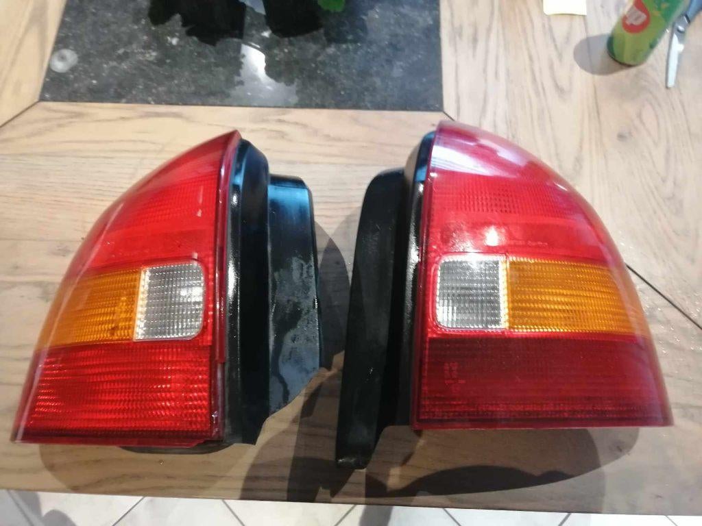 Set achterlichten van honda civic Ej9 bouwjaar 95 t/m 99, Enlèvement, Utilisé, Honda
