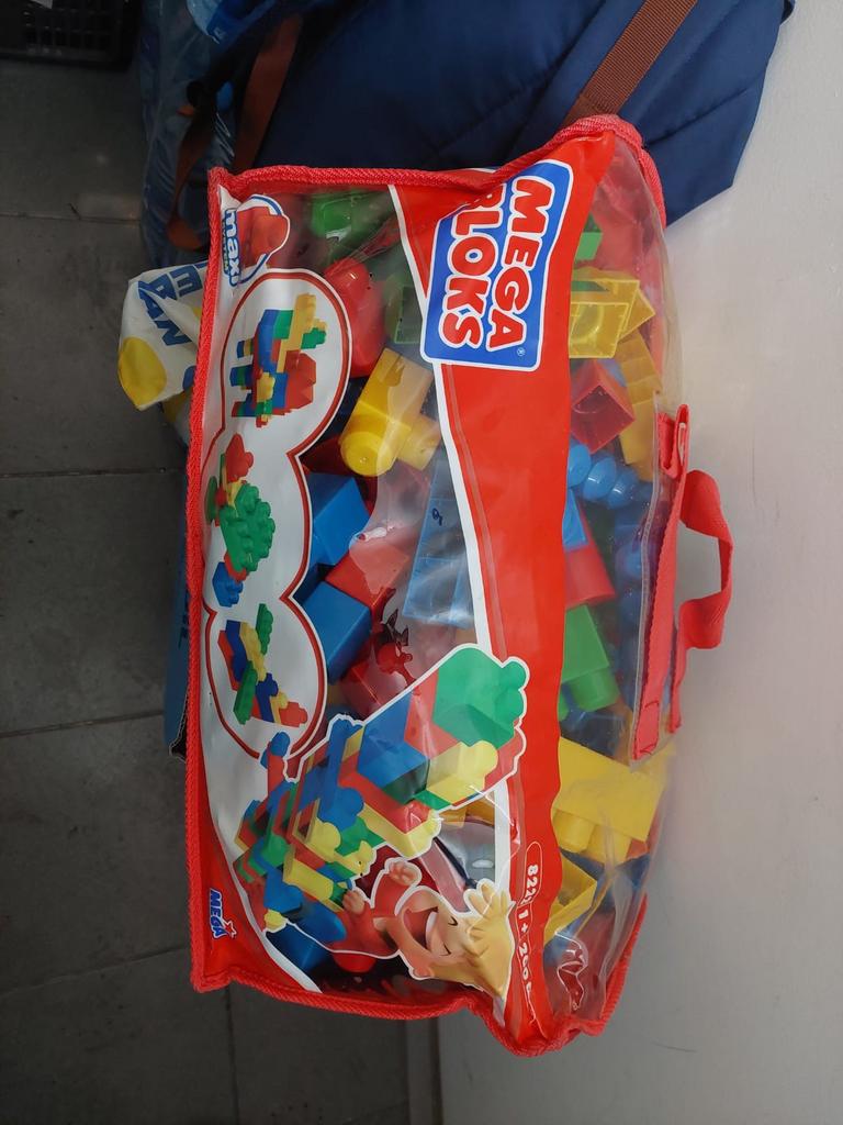Legos, Enlèvement, Comme neuf