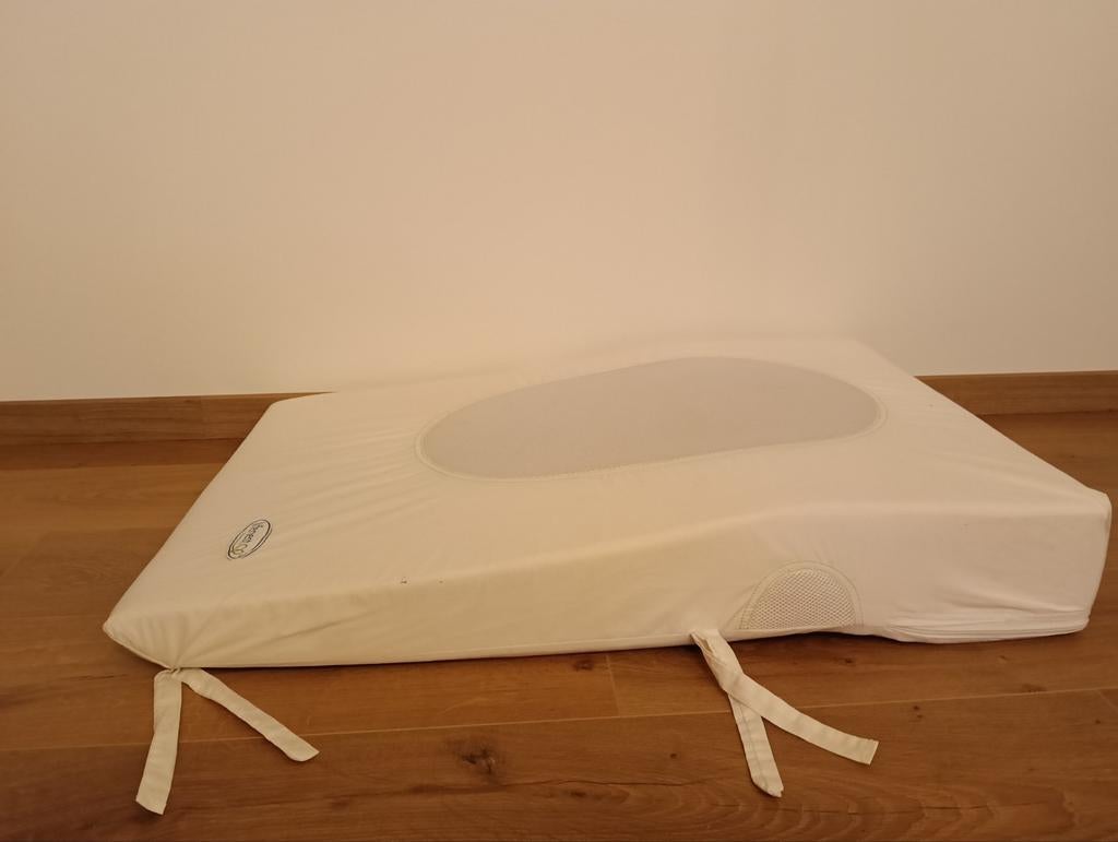 LifeNest, Babynestje, anti-reflux-matras. Nieuwprijs €150!!!, Kinderen en Baby's, Ophalen, Zo goed als nieuw