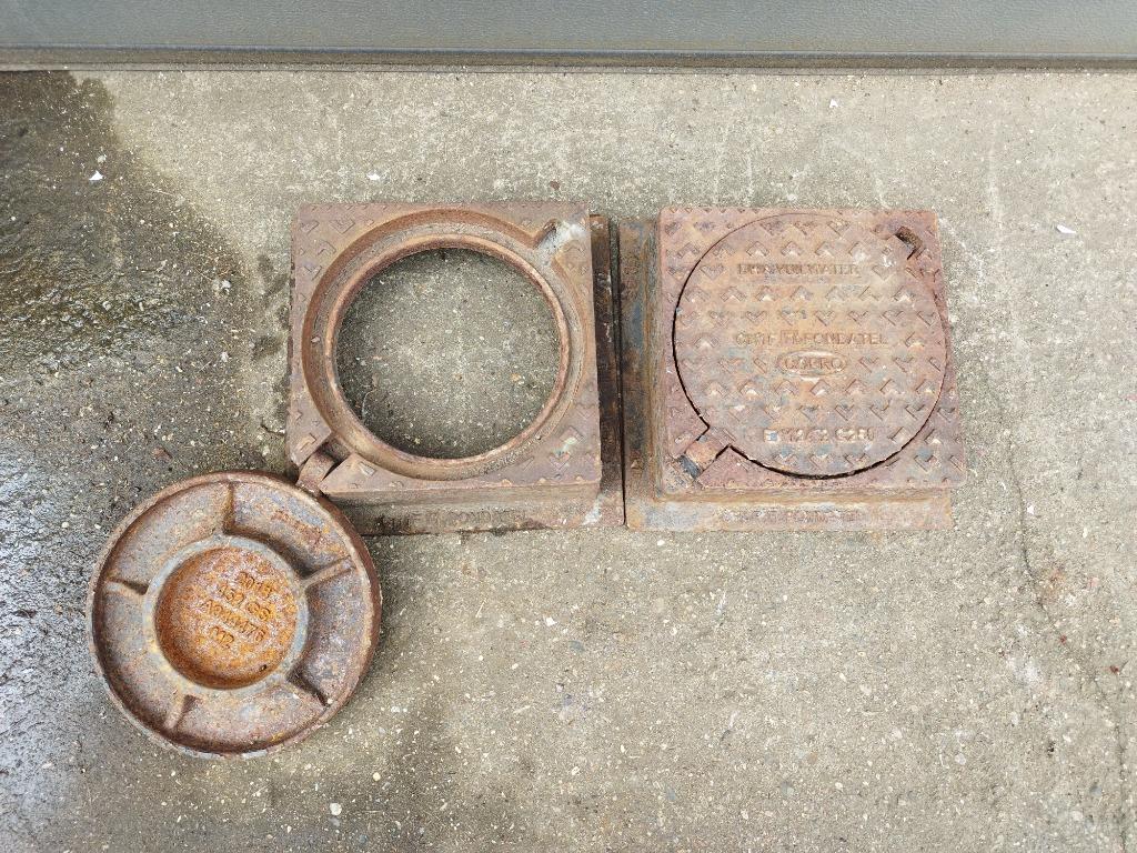 Grille de sortie d'eaux usées en fonte Fondatel 250 mm, 80 mm ou plus, Fondatel gietijzer afvalwater afvoerrooster, Enlèvement