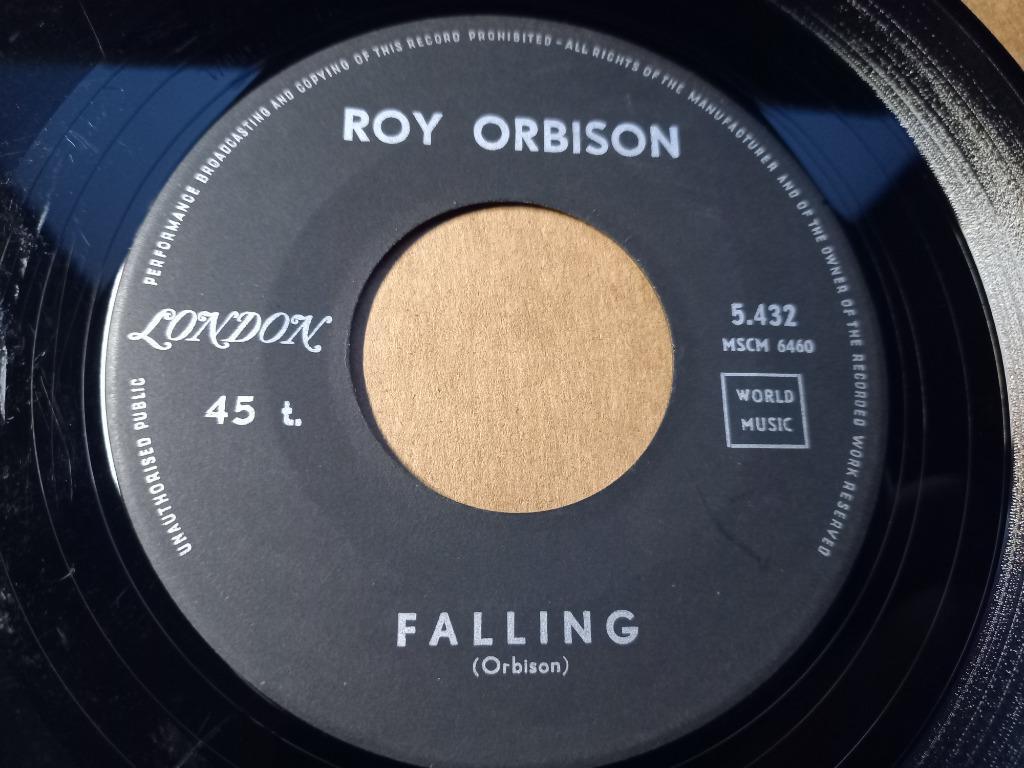 Roy Orbison ‎– Falling / Distant Drums '7, Cd's en Dvd's, Vinyl Singles, Zo goed als nieuw, Single, Pop, 7 inch, Ophalen of Verzenden