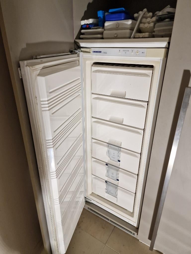 Siemens en Liebherr inbouwvriezers, Enlèvement