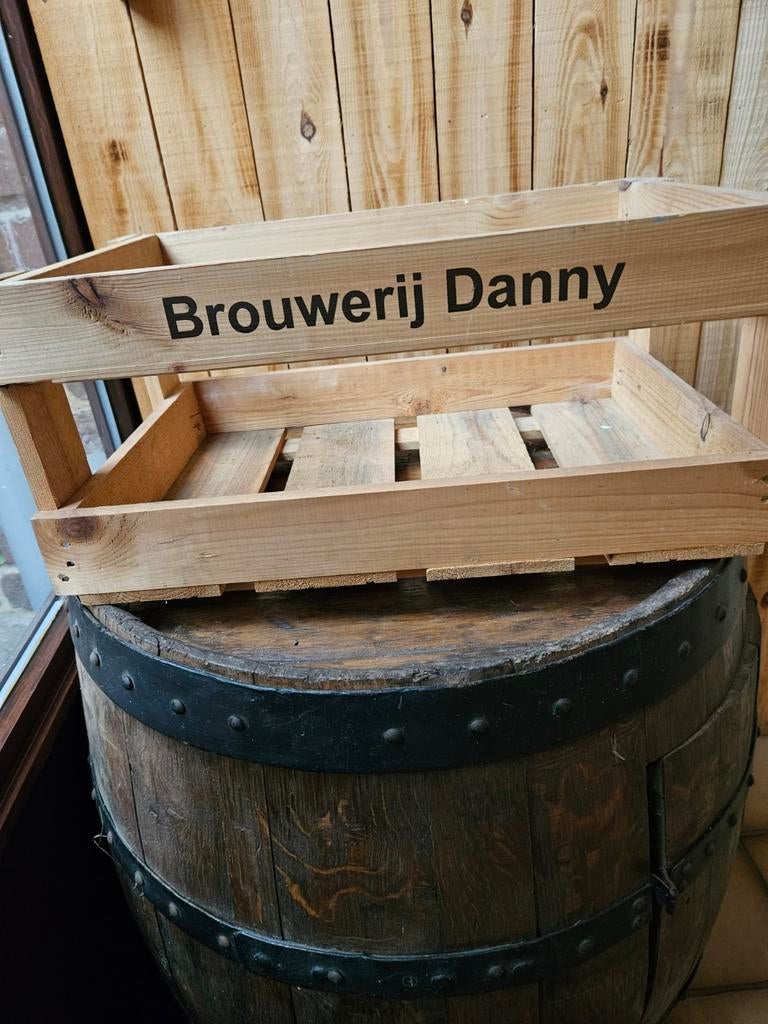 "Solide caisse à bière en bois.", Jardin & Terrasse, Enlèvement ou Envoi, Comme neuf