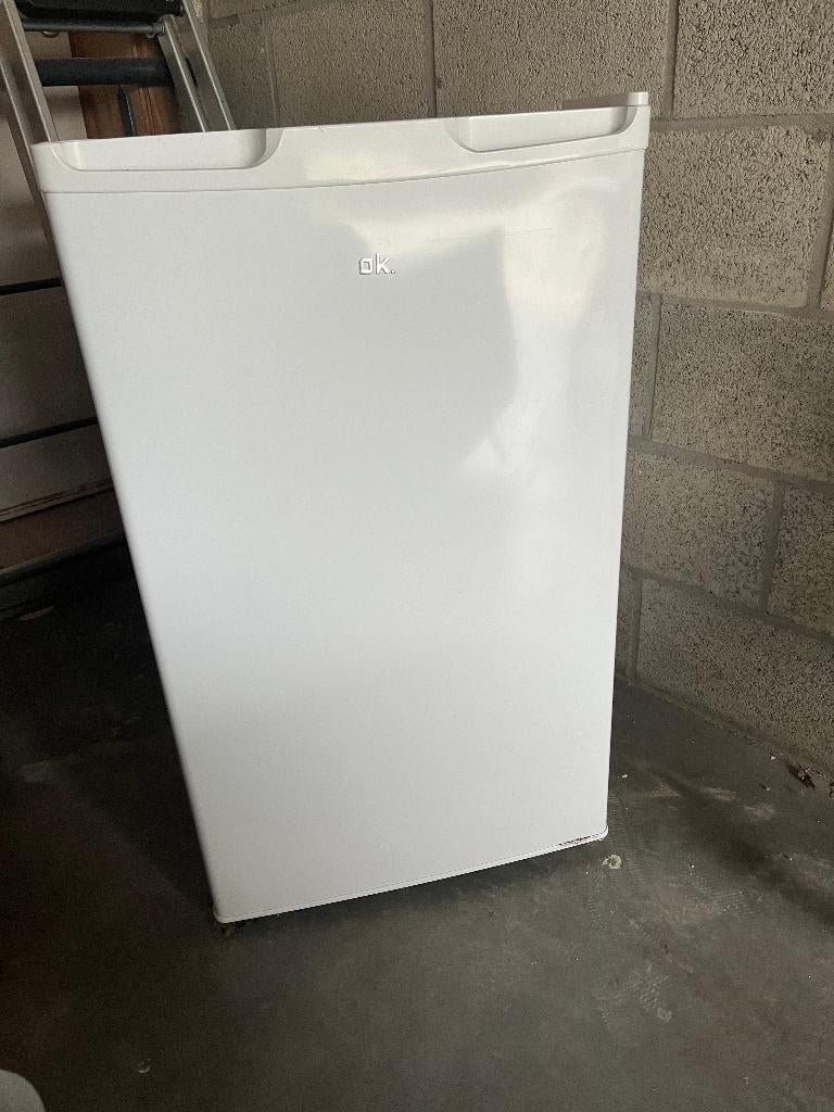 frigo de table, Avec compartiment congélateur, 85 à 120 cm, Comme neuf, Enlèvement