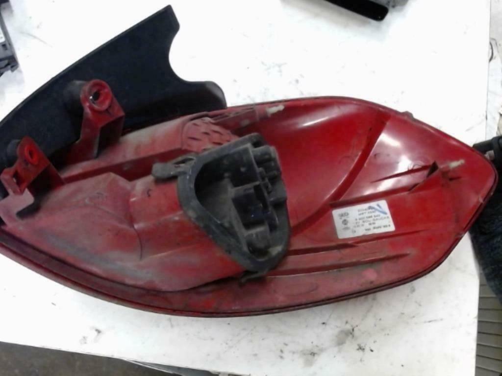 feu arriere  gauche  renault clio 3 bk, Autos : Pièces & Accessoires, Enlèvement ou Envoi, Renault