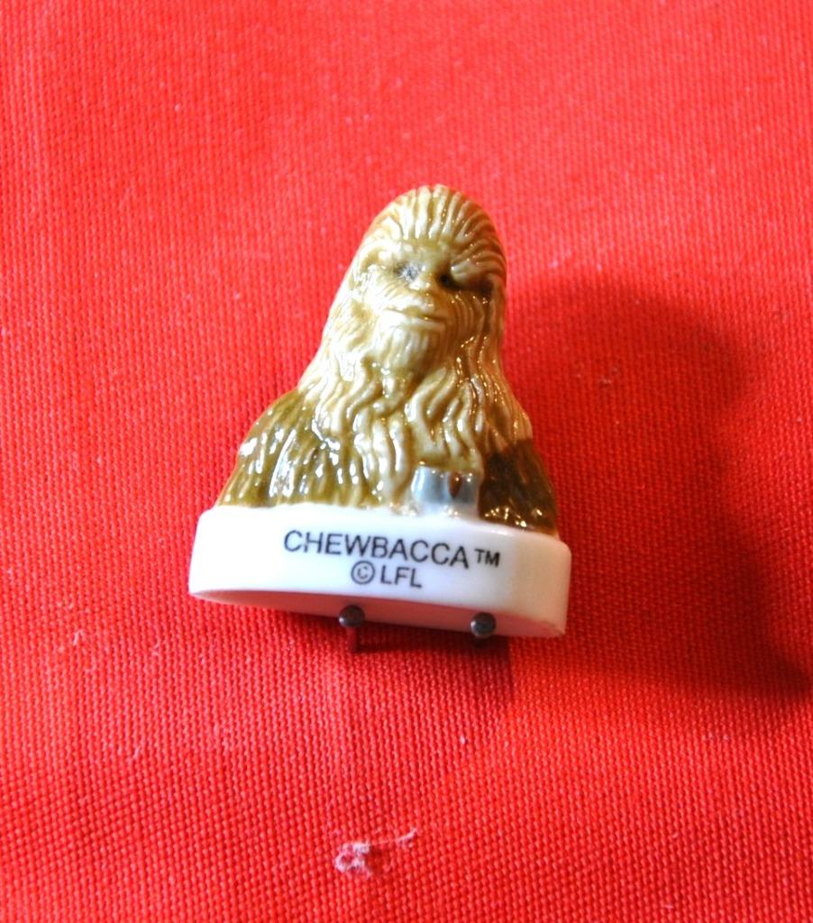 feve en porcelaine star wars chewbacca, Collections, Enlèvement ou Envoi, Comme neuf, Figurine