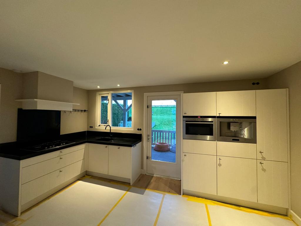 Prachtige Landelijke Hoekkeuken + Apparatuur + GEDEMONTEERD