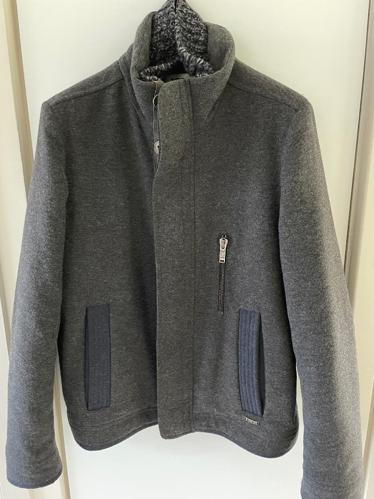 Grijze heren winterjas van Iceberg, Kleding | Heren, Maat 52/54 (L), Ophalen of Verzenden, Zo goed als nieuw, Grijs