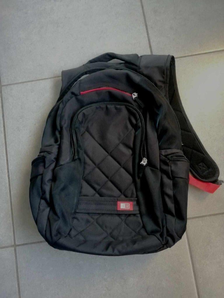 Rugzak (inclusief plek voor laptop), Computers en Software, Laptoptassen, Ophalen of Verzenden, 14 inch, Gebruikt, Rugzak